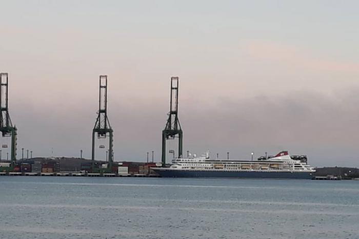 Crucero británico atraca en el Mariel