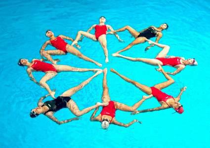 El desafío de las que saben nadar con arte