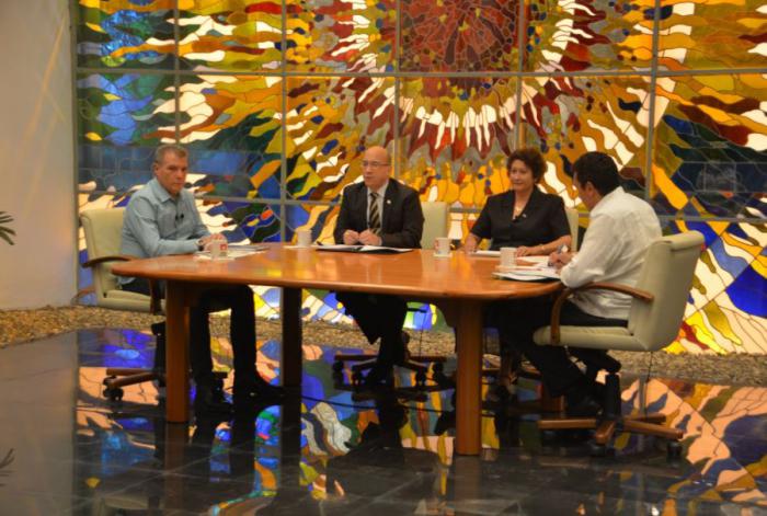 Para conocer cómo se implementan las medidas anunciadas por el gobierno para enfrentar la COVID-19, l