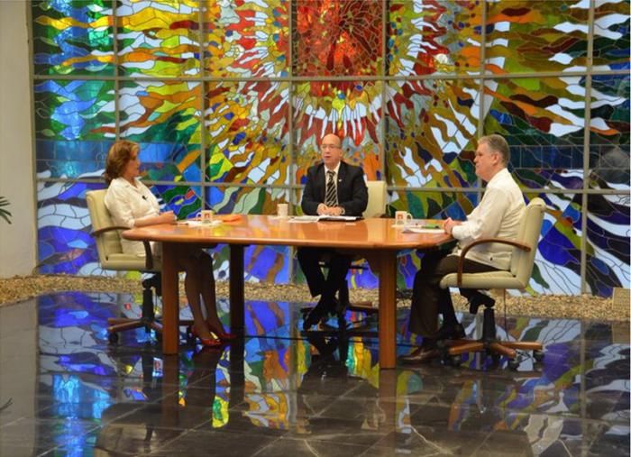 Ministros cubanos explican al pueblo medidas contra la Covid-19 en Cuba 