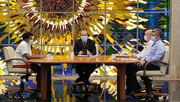 Mesa Redonda sobre medidas de recuperación postcovid en Comercio, la Banca y las Comunicaciones