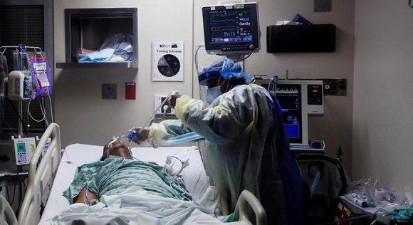 Paciente con Covid-19 es atendido en un hospital de Estados Unidos