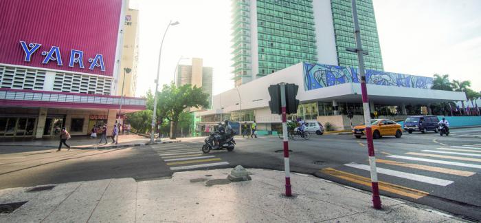 El Vedado-esquina de 23 y L, La habana
