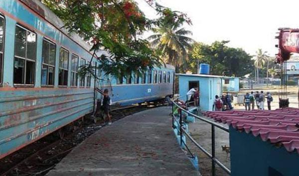Tren hacia la playa de Guanabo