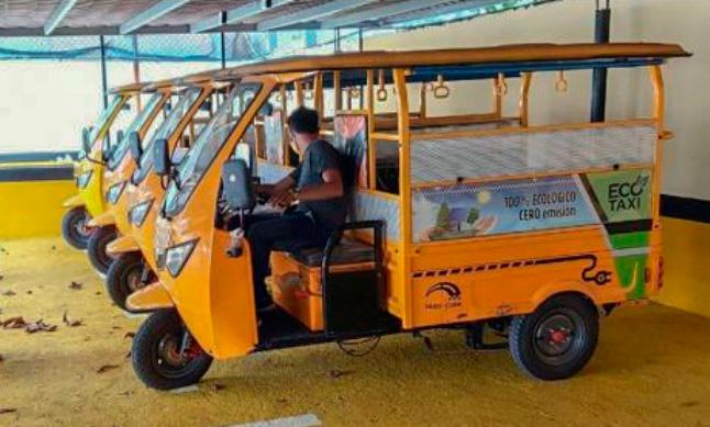 Triciclos eléctricos. ECOtaxi
