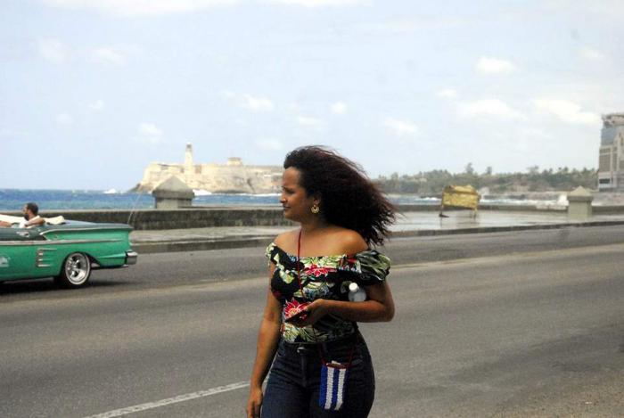 mujer afrodescendiente
