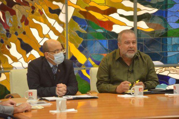 Primer ministro Marrero en Mesa redonda sobre enfrentamiento a ilegalidades
