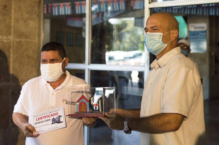 entregan Premio del Barrio a Soygraf Habana