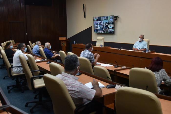 Reunión Grupo Temporal de Trabajo contra la COVID-19 encabezada por el presidente de la República Miguel Díaz-Canel