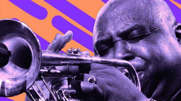 Alexander Abreu tocando la trompeta