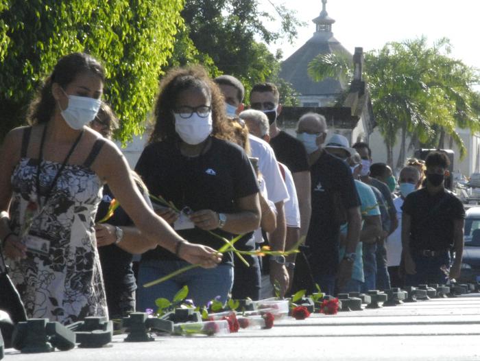 Tributo a las víctimas del crimen en Barbados, en el cementerio de Colón, 6 de octubre del 2020