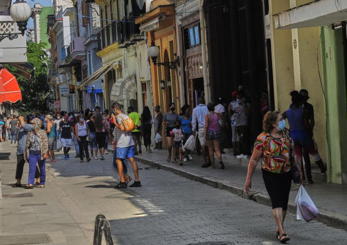 La Habana en la tercera fase, calle Obispo, e/ Aguacate y Compostela, Habana Vieja