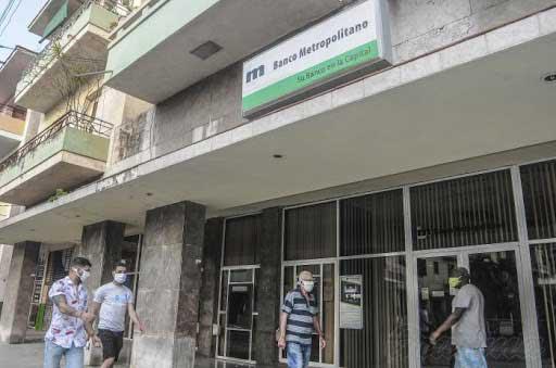 Oficina del Banco Metropolitano en la calzada de Ayestarán