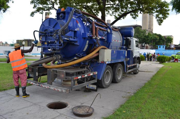 Ejecutan importantes obras hidráulicas en La Habana