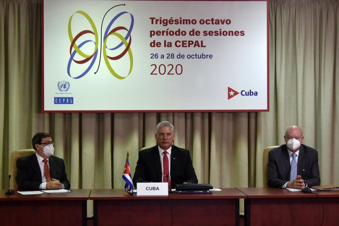 MIguel Díaz-Canel en el Trigésimo octavo período de sesiones donde Cuba hace entrega de la presidencia de la CEPAL