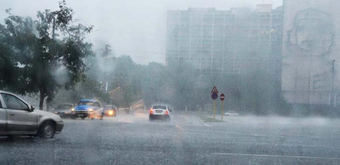 Lluvias en alrededores de la Plaza de la Revolución