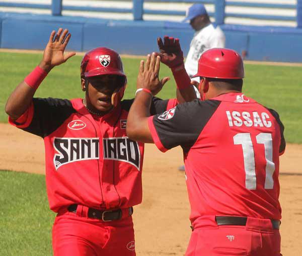 Santiago Torres, jugador de Santiago de Cuba