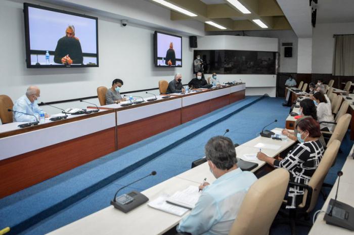 Reunión semanal del Presidente de la República, Miguel Díaz-Canel Bermúdez, con científicos, expertos y productores vinculados con la soberanía alimentaria y nutricional
