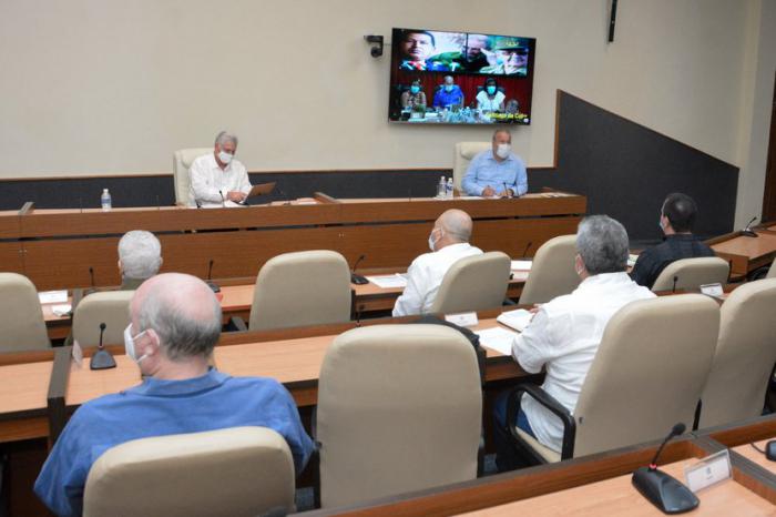 Díaz-Canel en reunión sobre el coronavirus