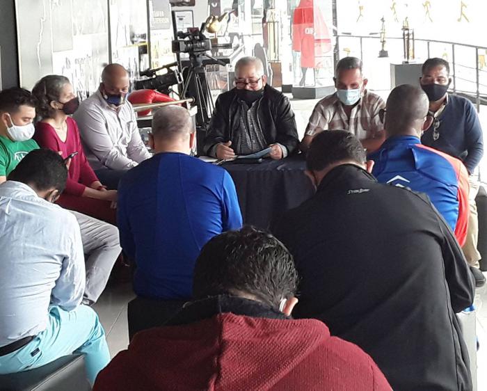 Reunión Federación cubana de lucha