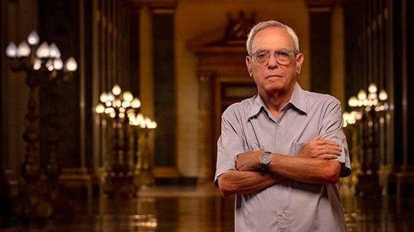 La hora de ser fieles a Leal 