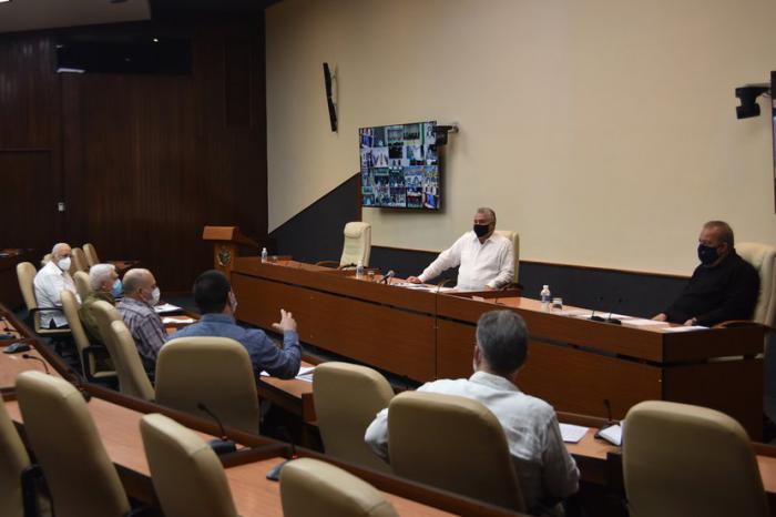 La indispensable disciplina de una Isla abierta al mundo