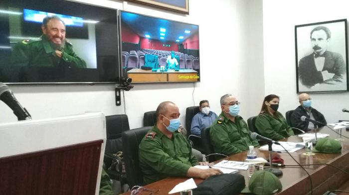 Reunión del Consejo de Defensa Provincial (CDP) en LaHabana. Luis Antonio Torres Iribar, Presidente del órgano y el Vicepresidente Reinaldo García Zapata,