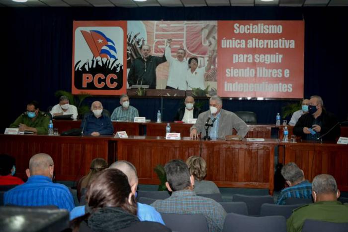 Llama Presidente cubano a enfrentar la epidemia con eficiencia