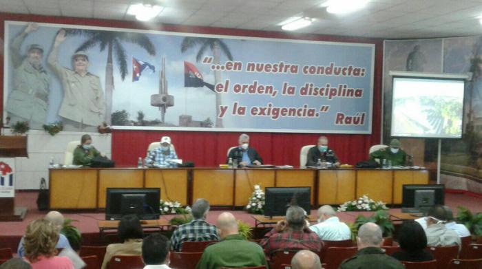 Encabeza presidente cubano encuentro gubernamental en Villa Clara