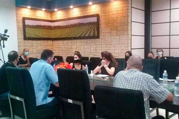 Dialogaron sobre protección animal en Cuba autoridades del Ministerio de la Agricultura y grupos protectores