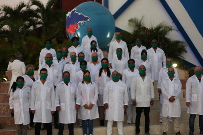 Un tercio de la humanidad ha recibido la mano de los profesionales cubanos de la salud