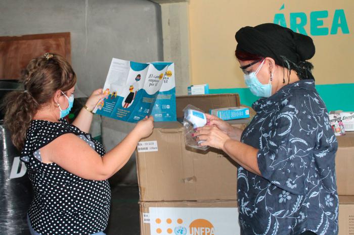 Fondo de Población ONU dona termómetros a escuelas de Cuba