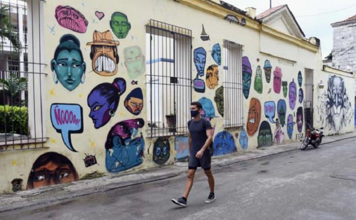 Un arsenal de espiritualidad en San Isidro