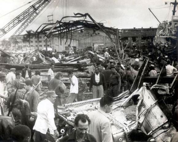 Explosión en el puerto de La Habana del buque francés La Coubre,