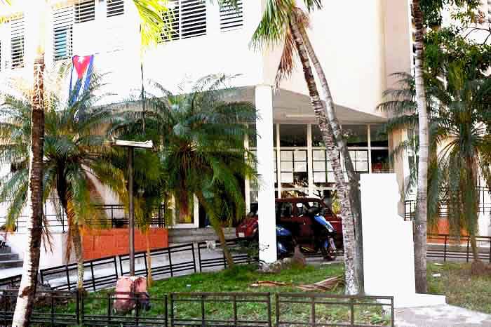 Policlínico docente Plaza de la Revolución