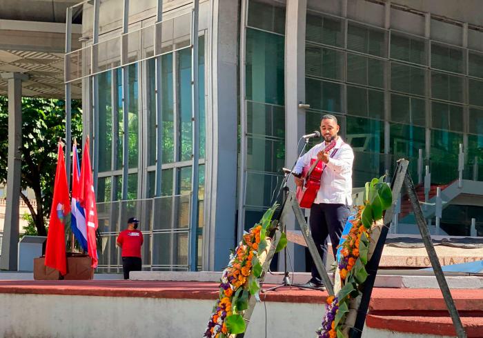 acto feu, 13 de marzo