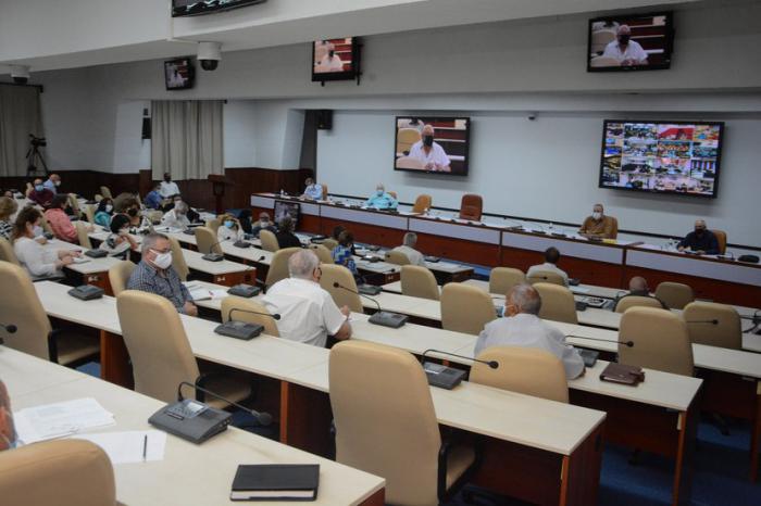 Una vanguardia y su pueblo en la lucha por Cuba
