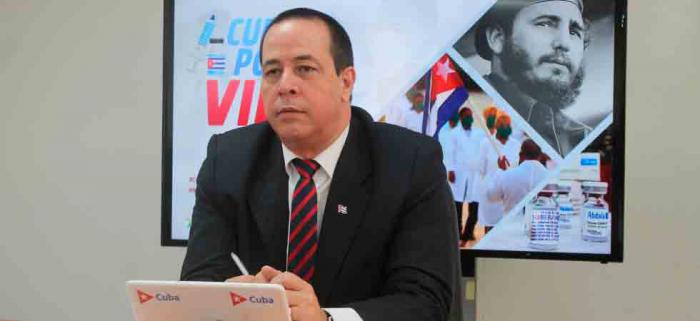 José Angel Portal Miranda, Ministro de Salud Pública de la República de Cuba
