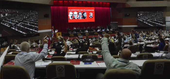 Aprueban resolución en Congreso del Partido