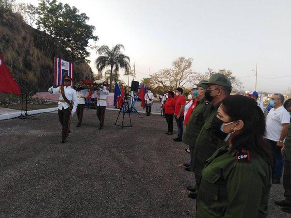 inicio el acto por el aniv erario 151 del natalicio de Lenin