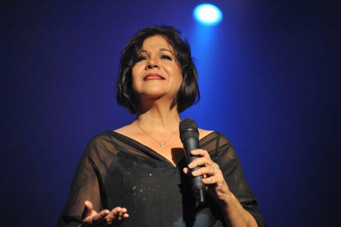 Ivette Cepeda celebra con las canciones que estaban ahí
