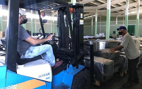 Entrega de paquetes por Aerovaradero S.A.