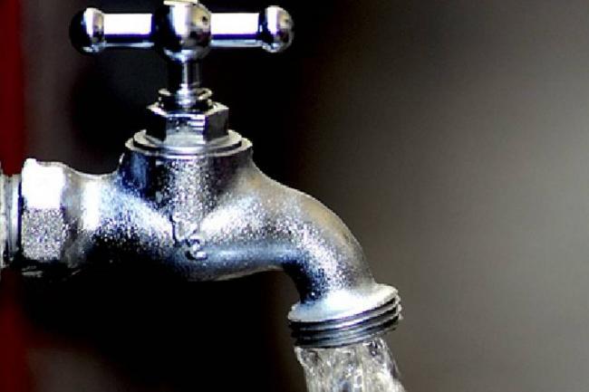 Pila con agua