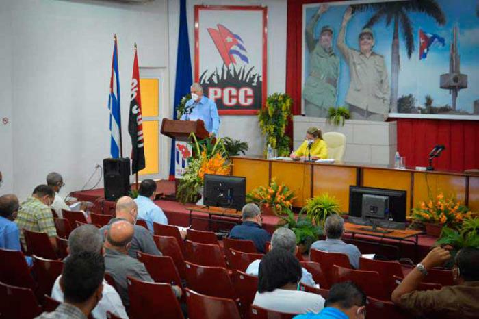 Reunión del PCC en Villa Calra