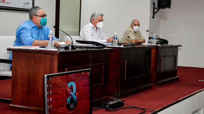 Miguel Díaz-Canel Bermúdez,asiste al intercambio en La Habana con directivos del territorio 