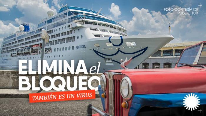 Un crucero en La Habana, un cartel de Elimina el bloqueo