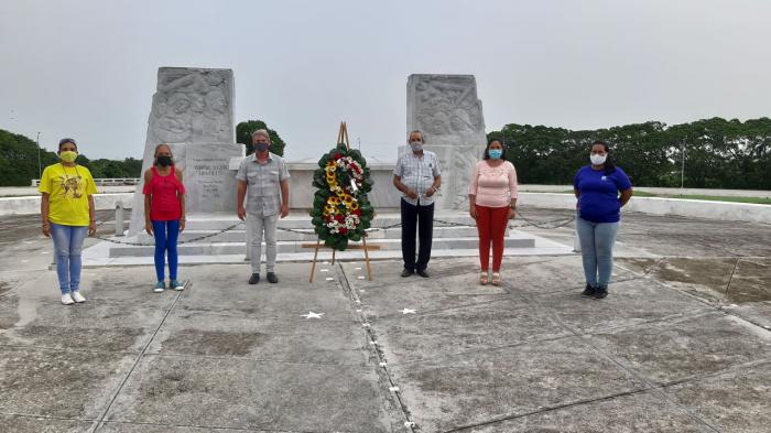 Homenaje a Antonio Maceo y el Che en su natalicio