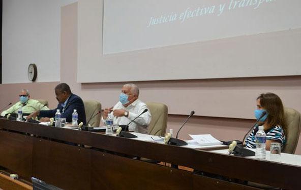Debate de anteproyectos en Asamblea Nacional del Poder Popular
