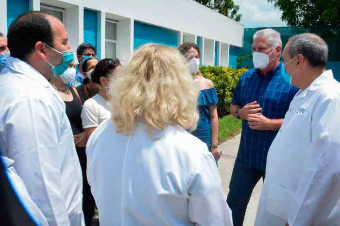 El nuevo resultado de la ciencia cubana en el enfrentamiento  a la COVID-19, de alcance mundial, como lo calificó el Primer Secretario del Partido Comunista de Cuba, Miguel Díaz-Canel Bermúdez, es el mejor regalo que podríamos tener en el Día de los Padres, afirmó el también Presidente de la República.