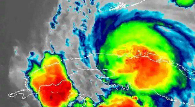 Mapa de Cuba con la tormenta tropical Elsa a 50 km de La Habana